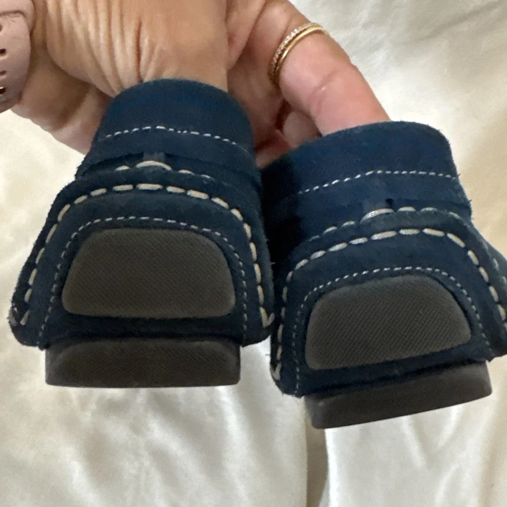 Aldo dark blue suede loafers Slip On White Stitch Silver Tone Buckle Sz 9.5